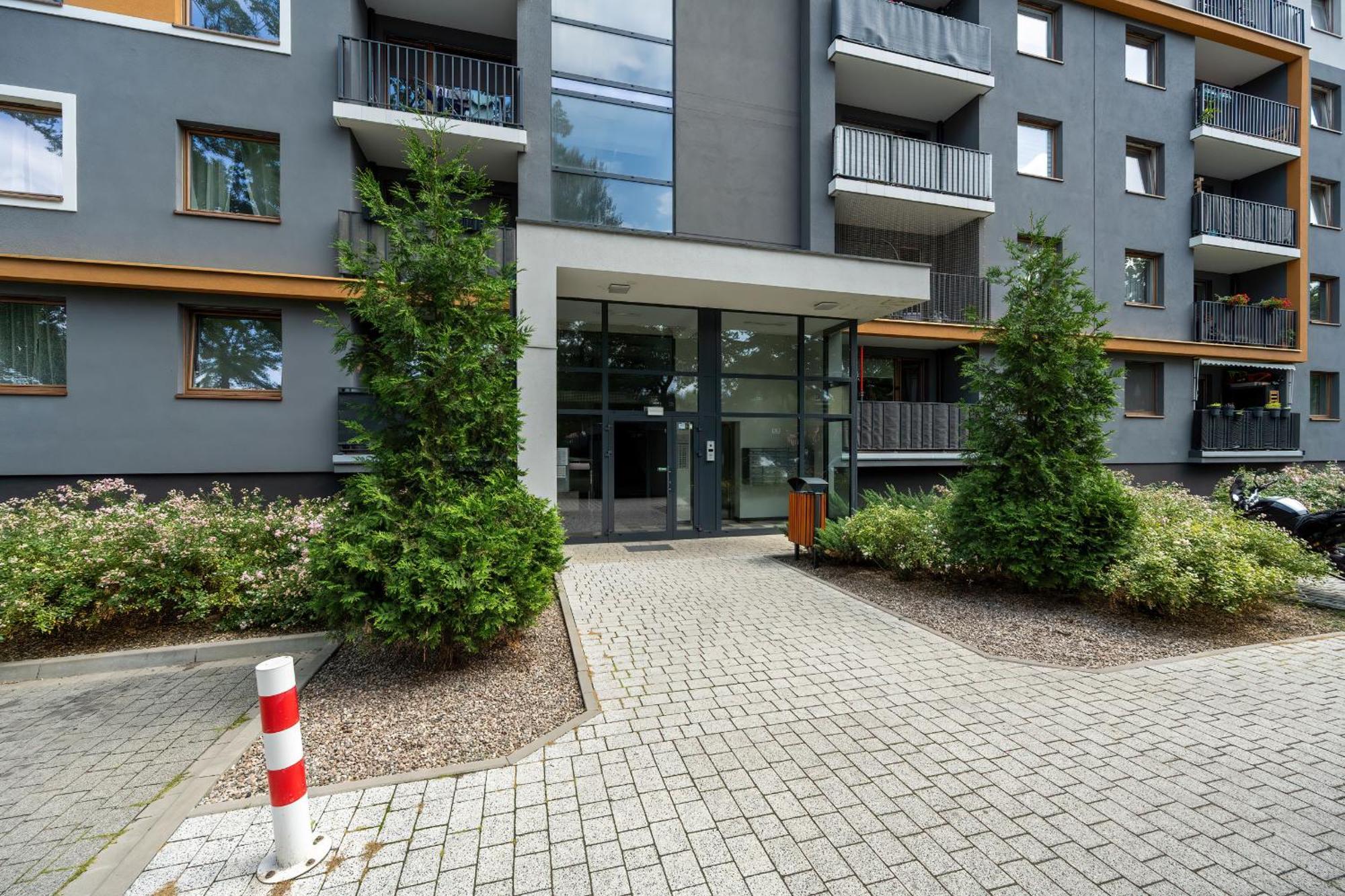 Apartment Blisko Rzeki Tuz Przy Porcie We Wroclawiu Z Parkingiem By Renters *