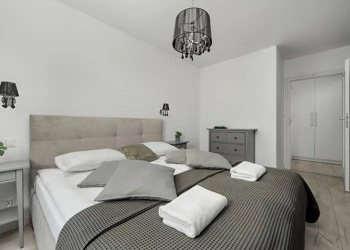 Apartament Blisko Rzeki Tuz Przy Porcie We Wroclawiu Z Parkingiem By Noclegi Renters